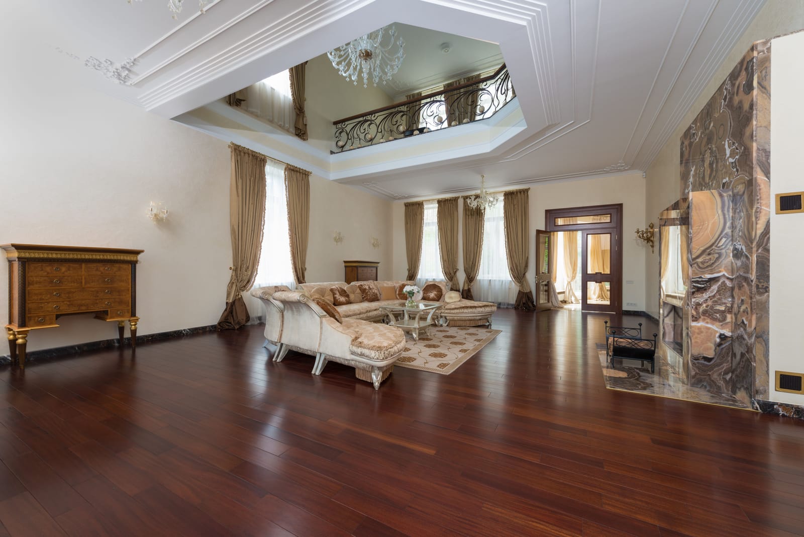Finished flooring project by a Las Vegas flooring installation company